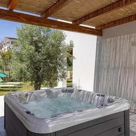 Color Dream Residence Monopoli Exterior photo