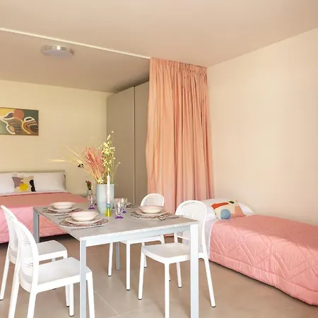Color Dream Residence Monopoli Room photo