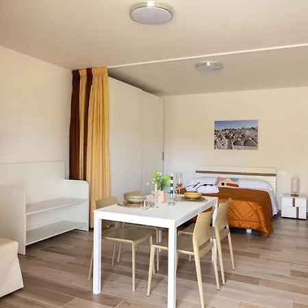 Color Dream Residence Monopoli Room photo